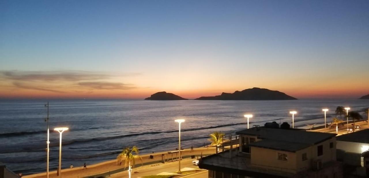 Departamento En Malecon Portico Beach Mazatlan Exterior photo